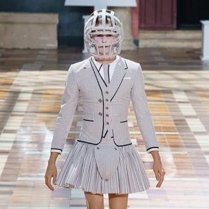 Meet your Posher, Salwa